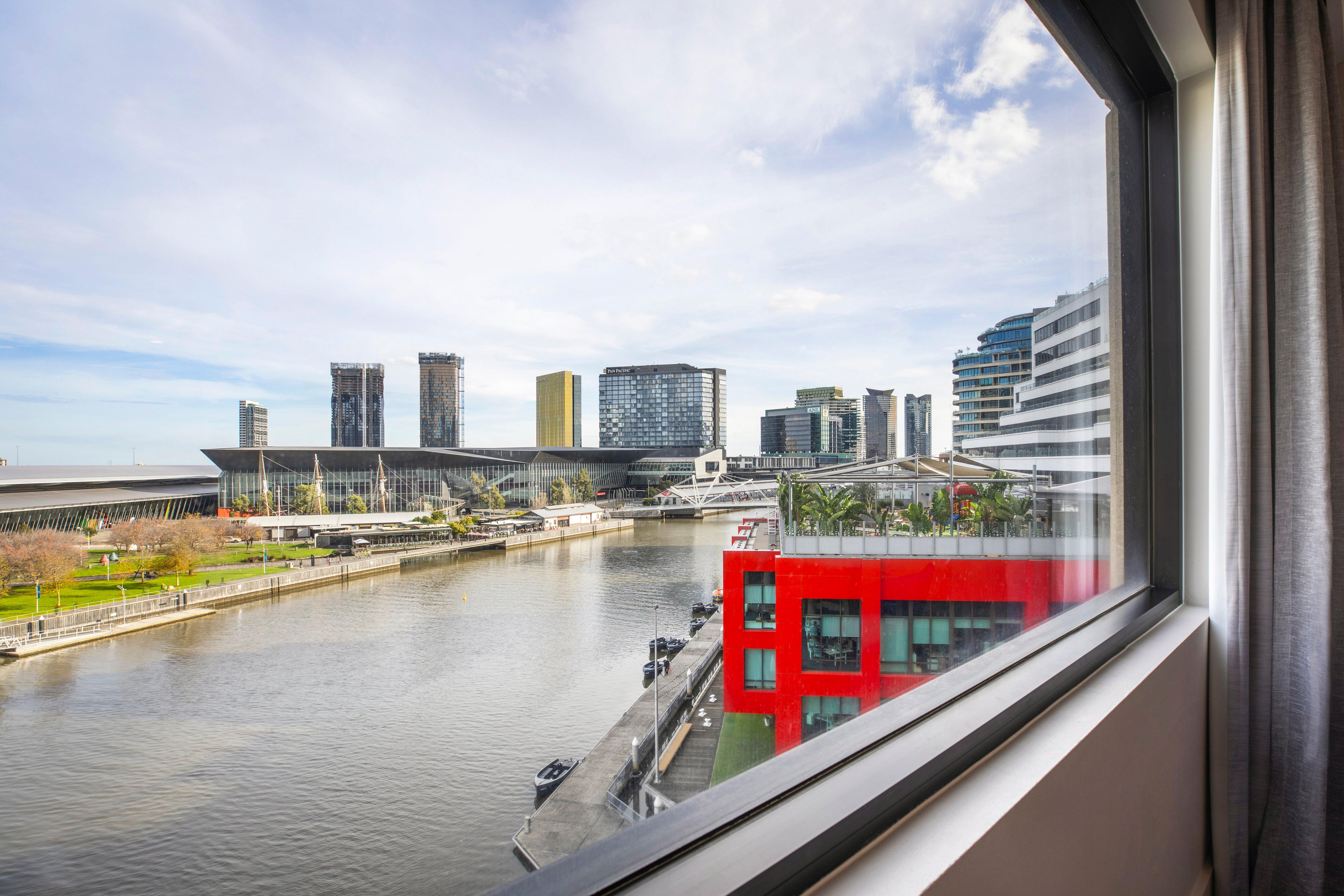 Crowne Plaza Melbourne By Ihg Hotel Екстериор снимка